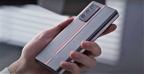 三星新摺疊機在台上市！螢幕售價雙雙打破前代紀錄