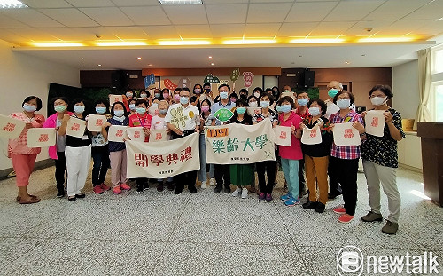 嶺東樂齡大學新課程  林管處規劃特色課程  無痕山林搬進教室