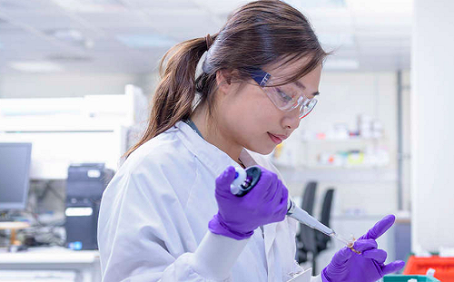 AZ疫苗接種者血栓死亡!歐洲多國暫緩施打