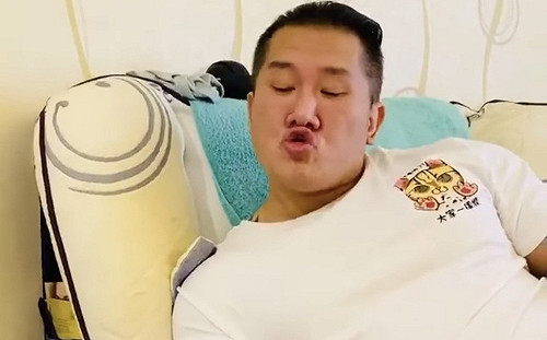 館長舉起來了！國家模範傳統整復推拿師：過度復建恐二次傷害