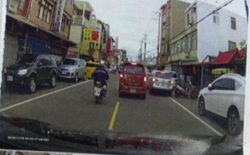 大量檢舉交通違規耗警力  高市警呼籲遵守交通規則加強現地宣導