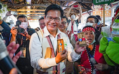 部落嘉年華今登場！林佳龍力推安心旅遊補助至10月底：去部落走走