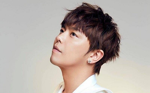 小鬼今日下午火化？至親陪伴最後一段路  經紀公司：盼外界給家屬空間