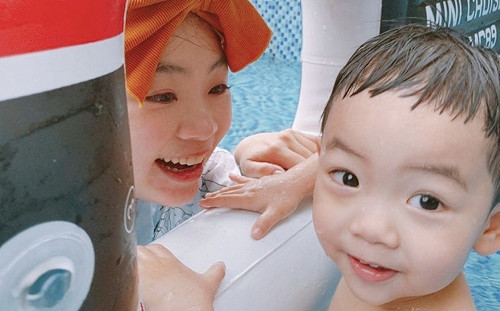 2歲蔡桃貴長大了！睡前吐真心話 網感動：根本暖男貴