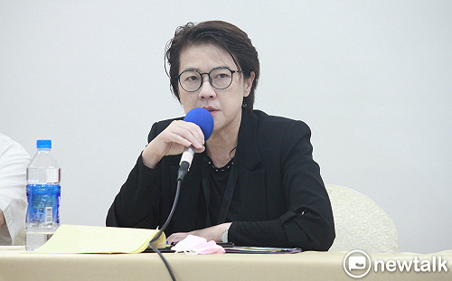 新增防疫旅館房數 vs. 確診病患量 黃珊珊：一定要比病毒跑更快