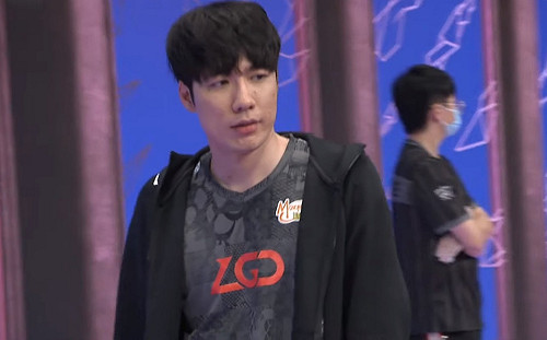 英雄聯盟世界賽》又輸R7！LGD粉絲崩潰：比老乾媽還下飯