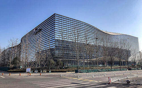 中概股脫美潮》規避華府審查 新浪告退那斯達克