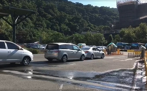 遊客擠爆！宜蘭五峰旗風景區 8:15啟動車流管制