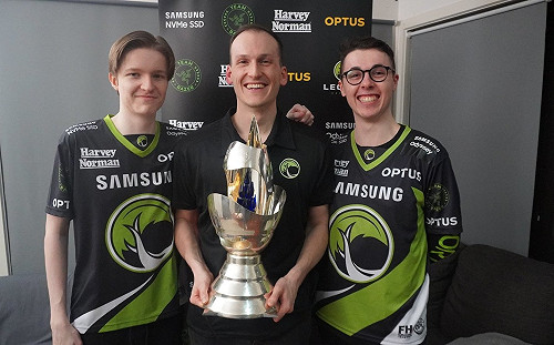 《英雄聯盟》世界賽打完賽區沒了！ LGC發推曬最後的獎盃