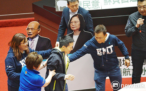 國民黨三度杯葛蘇貞昌報告 民進黨剩何志偉一人在場