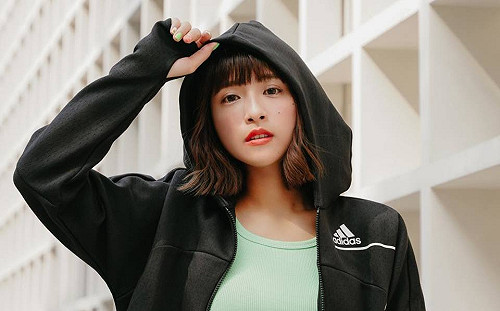 小鬼離世1個月！憲哥靠信仰支撐 峮峮惹人心疼：人生苦要自己承擔