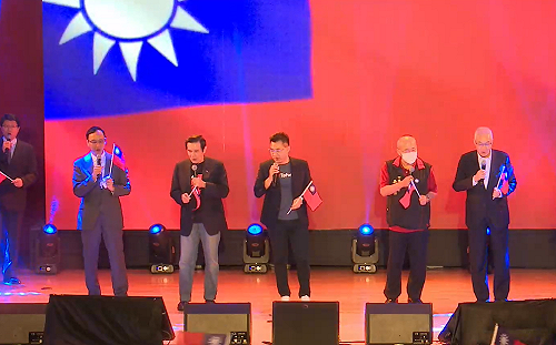 (直播) 國民黨辦台灣光復75週年紀念音樂會 歷任主席合唱「媽媽請你也保重」