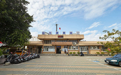 驚嚇！台鐵再傳斷軌19公分 「新市＝永康」路線異常3小時