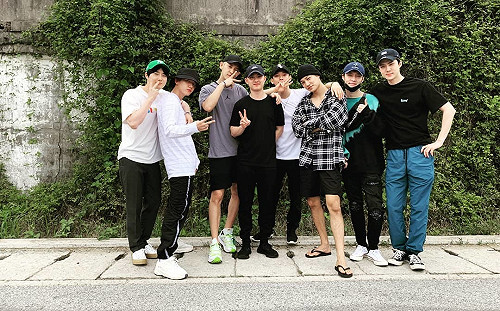 EXO爆隊內不合？燦烈前女友：他只敢在背後說團員壞話