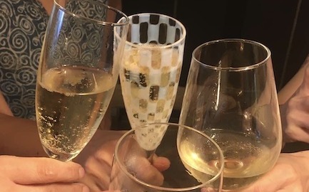 台灣人半數缺乏酒精代謝酵素！美國研究：喝酒臉紅者易失智罹癌