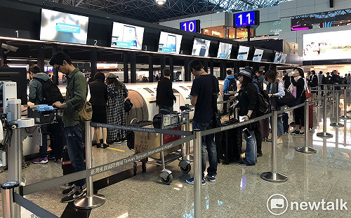 旅遊泡泡等到明年底 觀光業者嘆:會倒一半