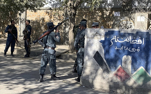 「見人即開槍」 喀布爾大學遭ISIS攻擊  至少22人死亡