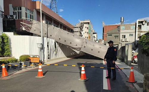 強風釀災 蘆竹分局新建工程鷹架倒塌