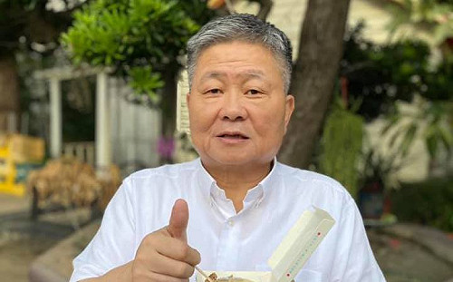 問母墳顏清標氣到掛急診 中市民政局長還原經過：電話我打的