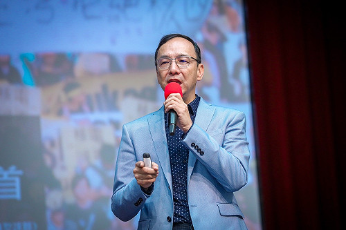 台灣版拜登?朱立倫笑:乾脆叫「拜倫」