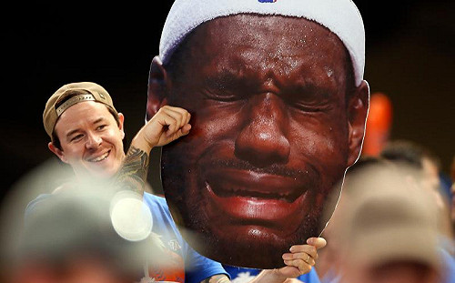 NBA/壞!美網友調侃詹皇2K人物照:看得出來有植髮