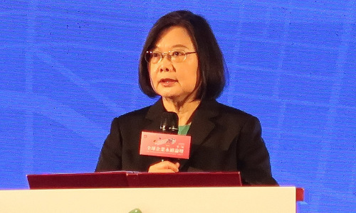 F-16昨失聯 蔡英文：全力救援、徹查事故原因