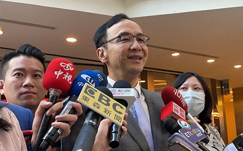 蔡英文自封「中火減煤王」 朱立倫再幫加冕「煤炭王」