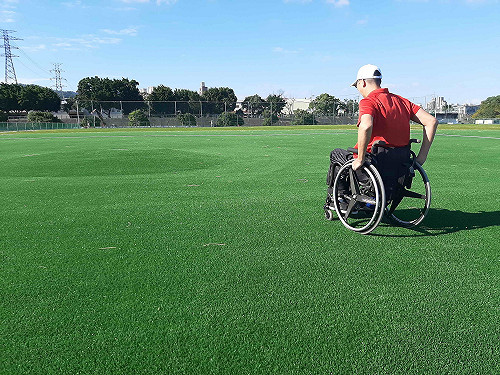 不屈不撓的運動精神   全台首座身障專用棒壘球場今天啟用