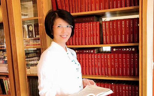 國臺圖大師講座 作家王瓊玲主講--「文史、戲曲交流電」