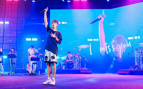 鼓鼓泛淚憶爸爸！戰友蕭秉治發長文：謝謝你為夢想點燈