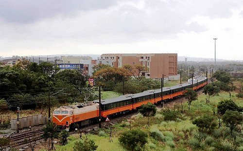 快搶票！元旦連假台鐵加開121班車 12/3凌晨開訂