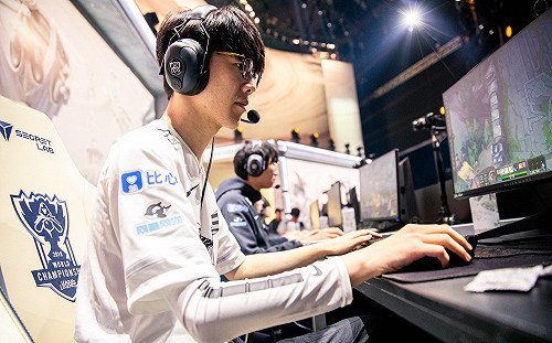 《英雄聯盟》夏季賽至今仍無法上場　TheShy親自說明原因