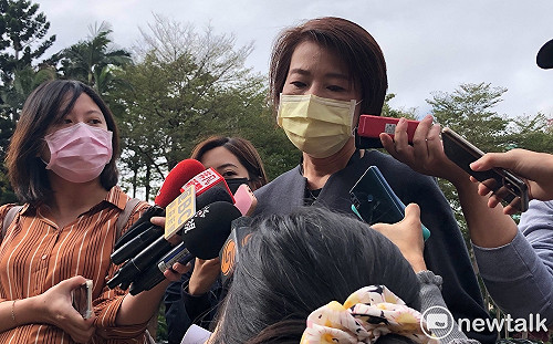 黃珊珊赴行政院會針對萊豬提5項建議 要求逐批查驗公布