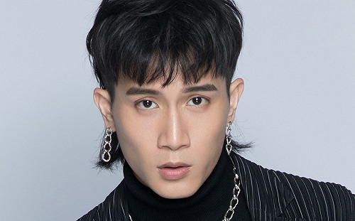 半夜踹共享機車惹議！陳彥允明日耶誕城演出確定取消