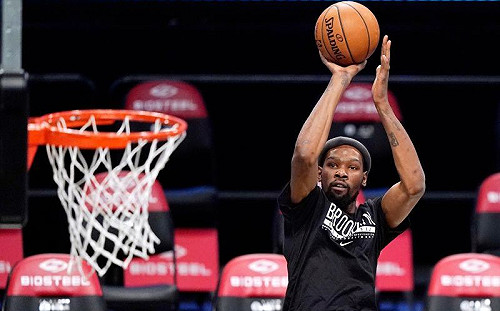 (影)KD暴扣回歸！披籃網戰袍首戰砍15分