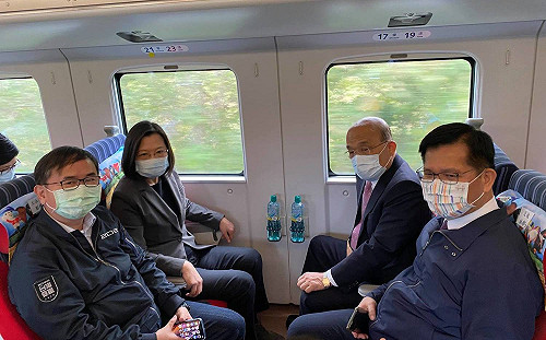 南迴鐵路電氣化最後一哩完工！蔡英文：吸引更多人來訪台東