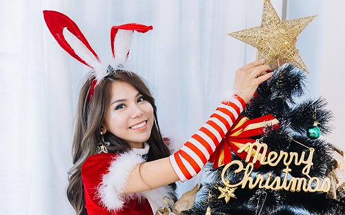 腿控福利大放送！蕾菈穿性感網襪大秀美腿