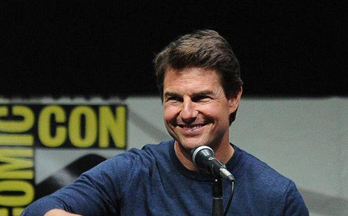 湯姆克魯斯公關曝光飆罵真相 澄清假戲真做緋聞