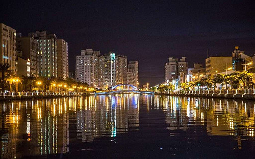台南聖誕超夢幻！三大熱門打卡地標獲2020景觀大獎