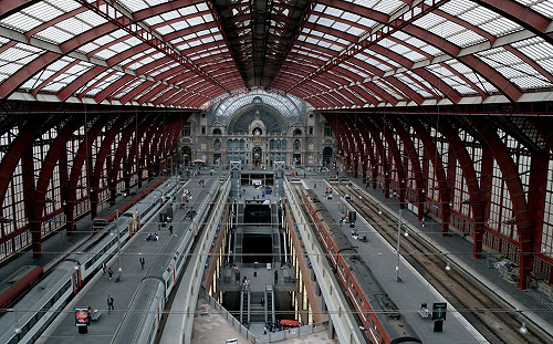 通勤族鬆口氣?  國際鐵路聯盟：在火車上感染武肺風險不到1％