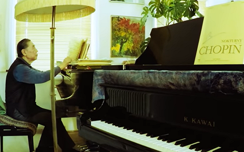 家人半世紀受迫害 鋼琴詩人傅聰視演奏為藝術