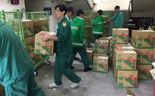 武漢肺炎》驚爆部長和郵局確診員工同場!交通部:全程戴口罩未參加晚宴