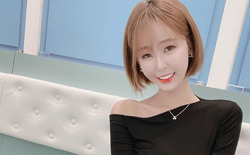 IG破70萬粉絲追蹤！直播主小雪獻美照：繼續愛我