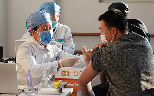 廈門開放台胞施打武肺疫苗 網喊：連公子快去報名