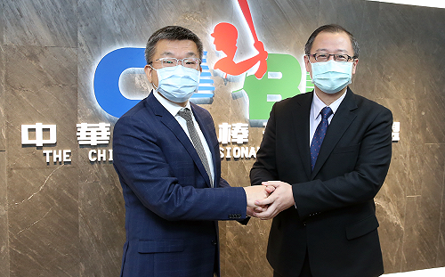 新任中職會長蔡其昌拜會聯盟 向現任會長吳志揚請益