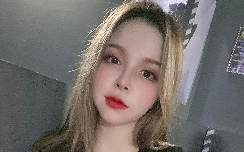 神似混血版女星！小李毓芬再現驚人角度