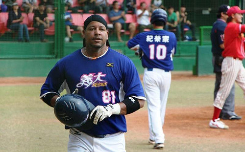 前義大曼尼因健康因素　被藍襪釋出