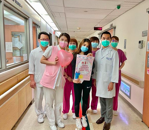 出面挺醫護！新冠肺炎康復者淪過街老鼠：只有他們敢抱我