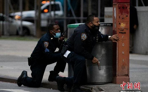 槍聲不斷！芝加哥周末數起槍擊案 釀 46 人受傷含 8 名兒童