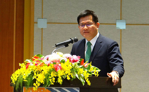 汽機車未禮讓行人最高罰款調至6千！林佳龍拍板定案